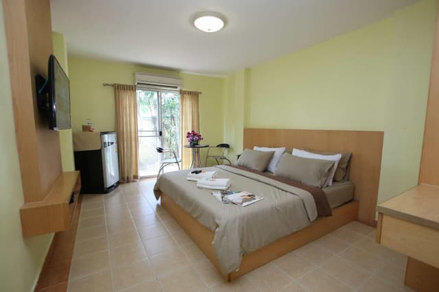 Standard Double Bed