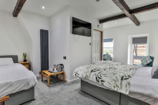 Double Room (Room 9)
