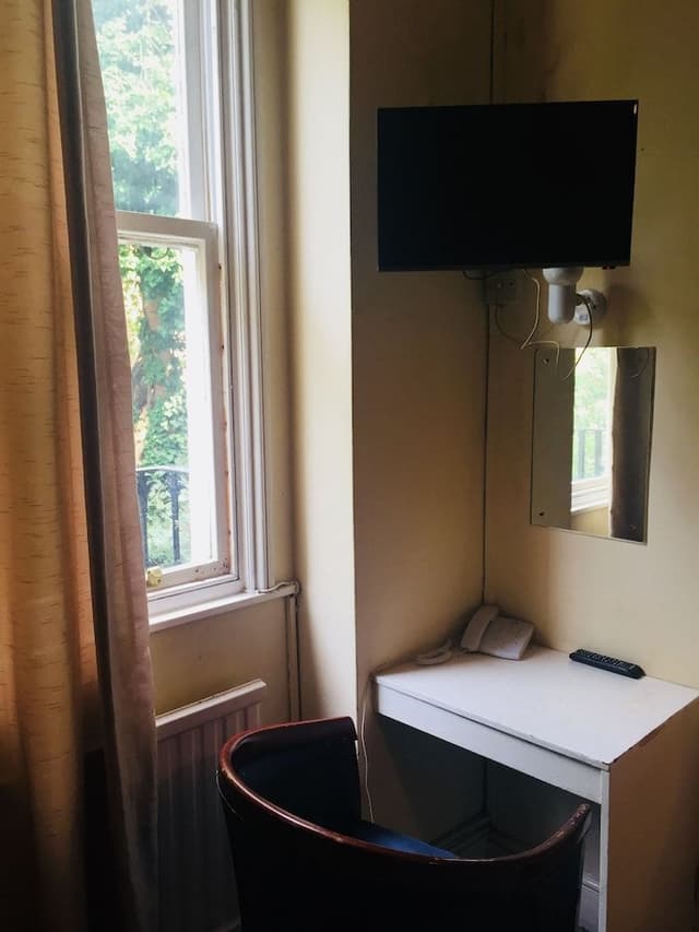 Basic Double Room, Shared Bathroom