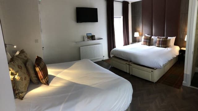 Superior Suite, Ensuite (Sleeps 4)