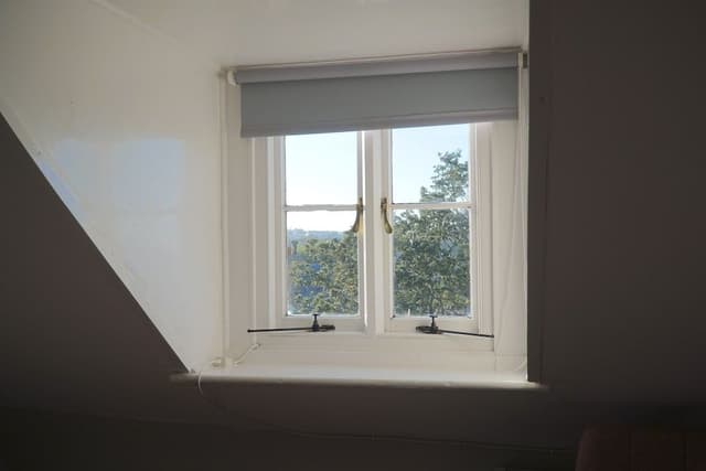 Twin Room (Attic)
