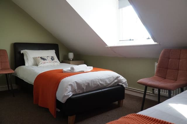 Twin Room (Attic)