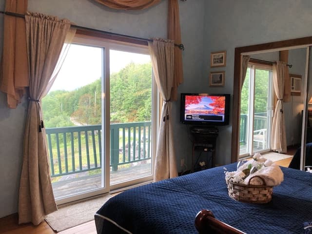Standard Triple Room, Ensuite (Turquoise Room)