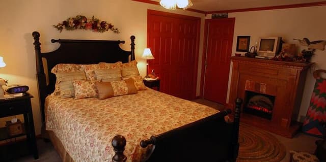 Country Comfort Room (Mountain View, Pool View, Garden View)