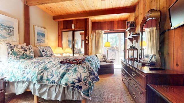 Condo, 2 Bedrooms