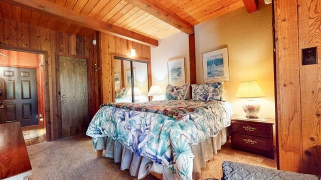 Condo, 2 Bedrooms