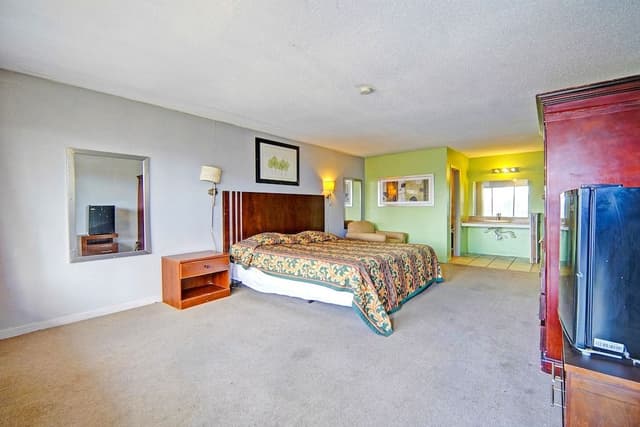Room, 1 Queen Bed, Non Smoking