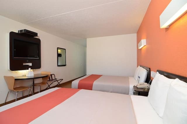 Deluxe Room, 2 Double Beds, Non Smoking, Refrigerator & Microwave