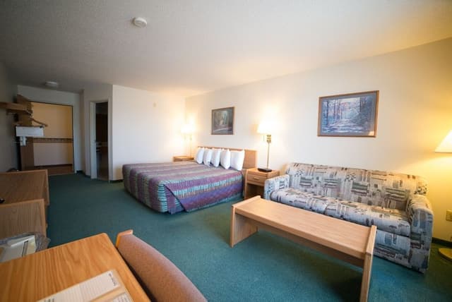 Standard Room, 1 King Bed