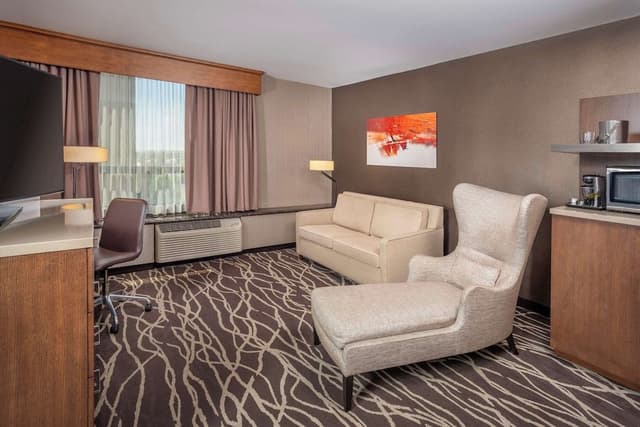 Classic Suite, 1 King Bed with Sofa bed (2 Bedrooms)