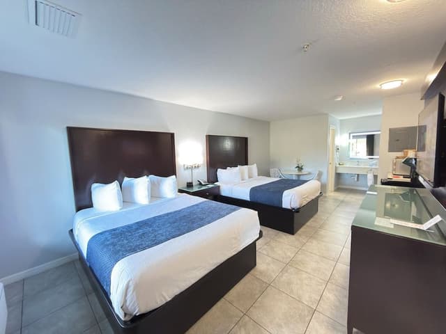 Standard Room, 2 Queen Beds, Non Smoking