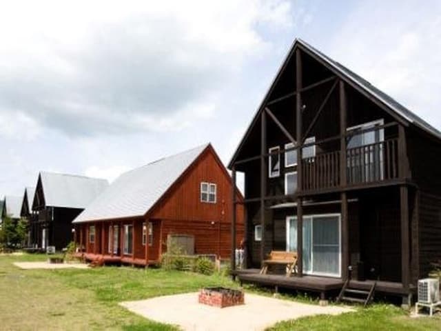 Villa (4 People)