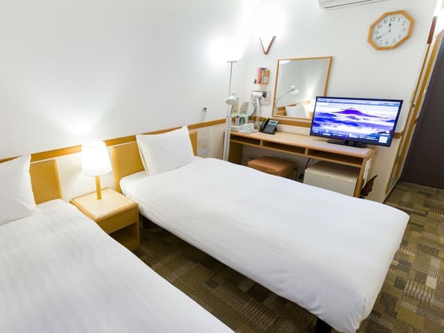 Standard Twin Room, Smoking