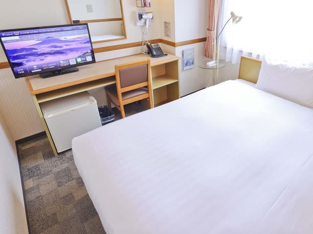 Standard Single Room, Smoking