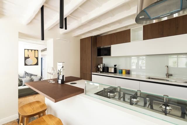 Elegance And Charm 2 Bedroom Apartment (via Giulia 69)
