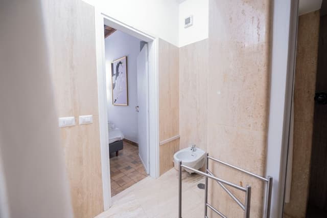 Charming 1 Bedroom Apartment with Balcony (Via Giulia 116)