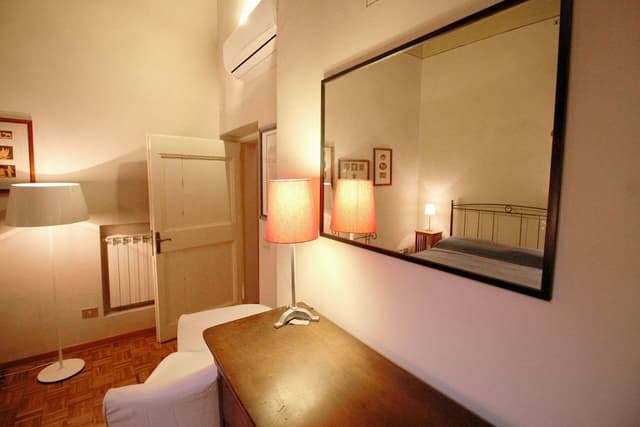 Classic 2 Bedroom Apartment (Via Giulia 89)