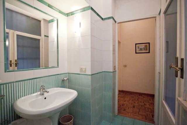 Classic 2 Bedroom Apartment (Via Giulia 89)