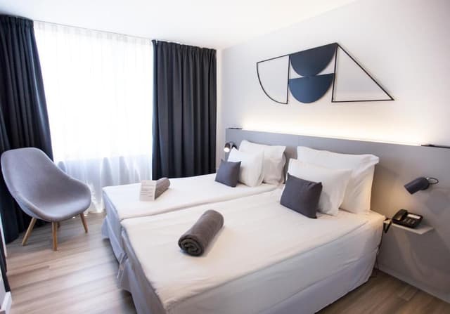 Suite Estándar (2 Adultos)
