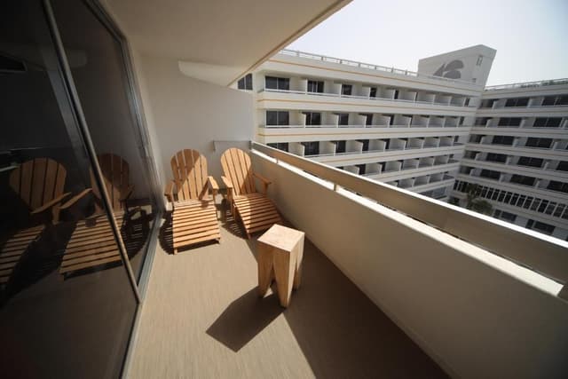 Suite Vista Piscina (2 Adultos)