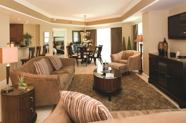 House (4 Bedrooms)