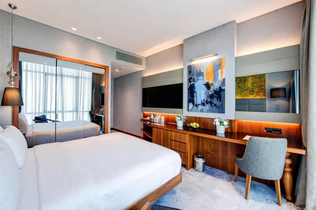 KING GUEST ROOM