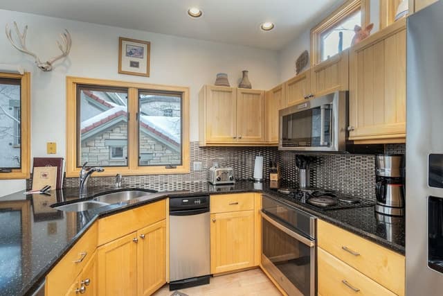 Townhome, 2 Bedrooms