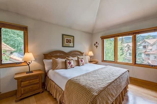 House, Multiple Beds (Aspen Ridge 32)