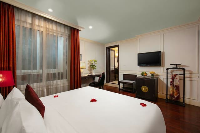 Deluxe Double or Twin Room