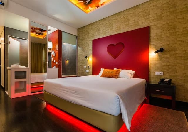 Double Room with Spa Bath