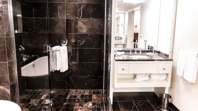 Rosewood Suite