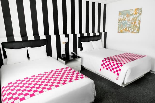 Standard Twin Room