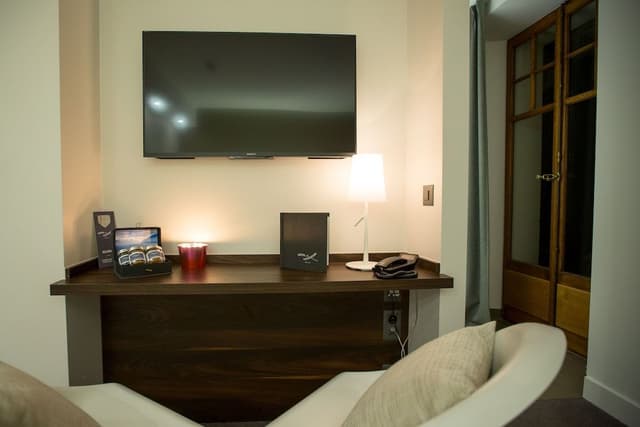Deluxe Double or Twin Room
