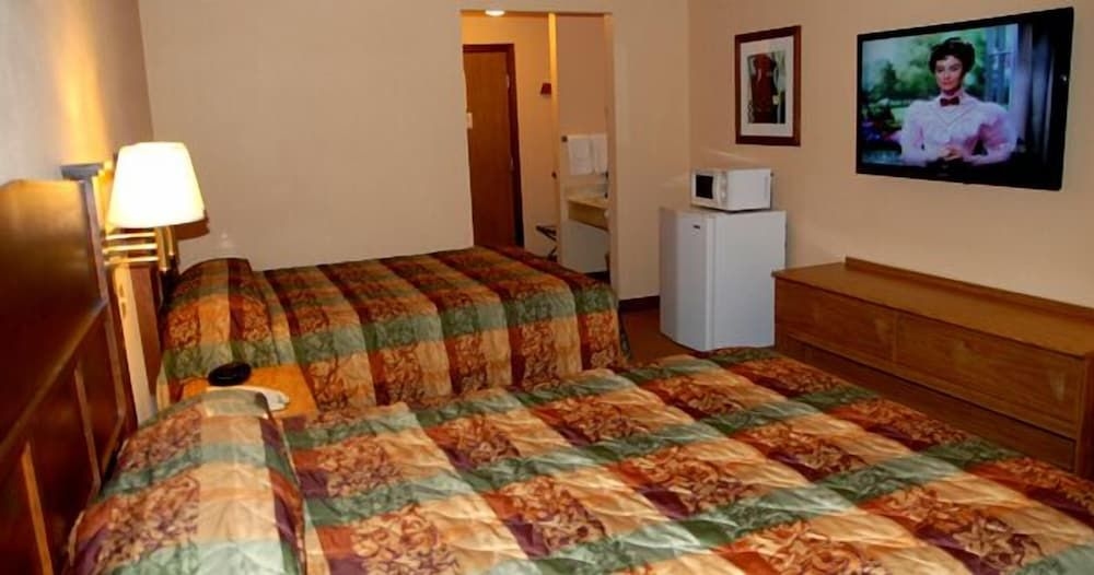 Best Rest Inn & Suites2
