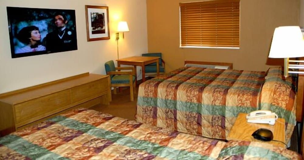 Best Rest Inn & Suites0