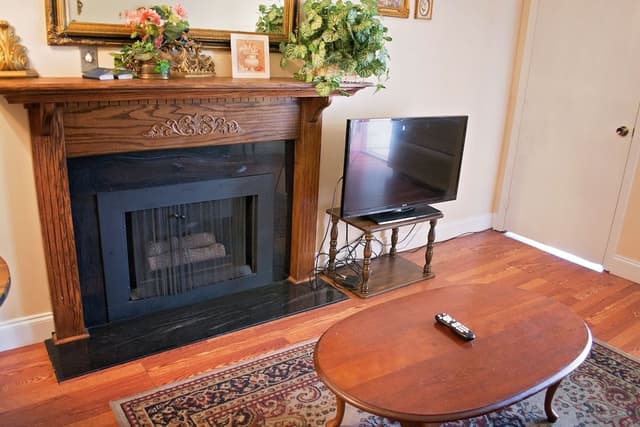 Condo, 2 Bedrooms (409)