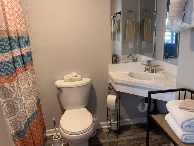 Condo, 2 Bedrooms (103)