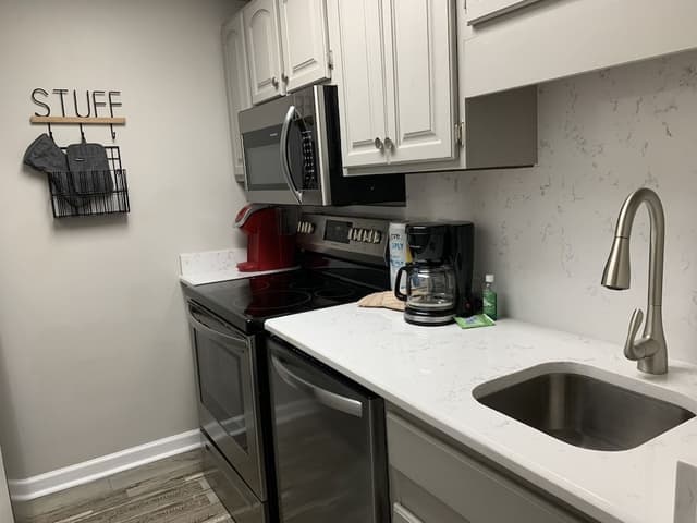 Condo, 2 Bedrooms (103)