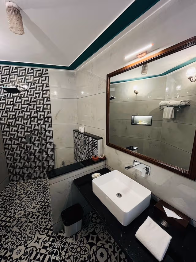 Deluxe Suite