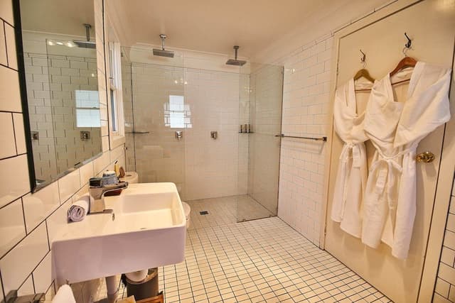 Superior Suite, 1 Queen Bed