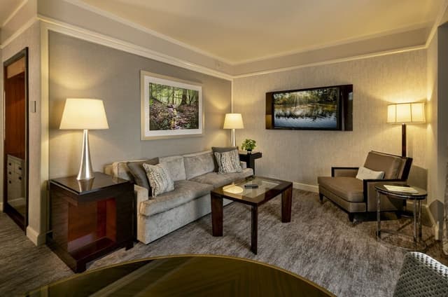 Executive Suite, Balcony, Lake View
