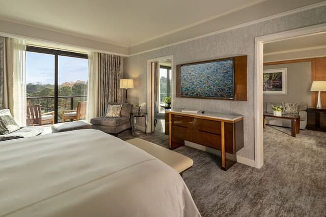 Suite, 1 Bedroom, Balcony