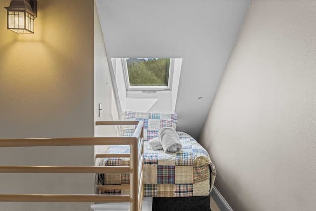 House (1 Bedroom)