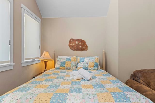 Apartment (2 Bedrooms)