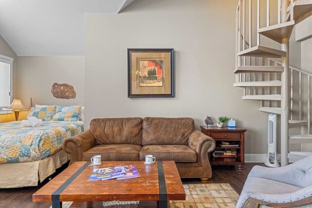 Apartment (2 Bedrooms)