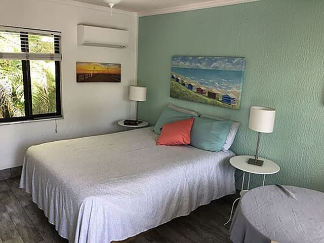 Deluxe Room, 1 Queen Bed