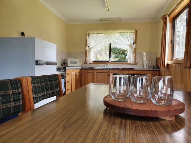 Family Cabin, 2 Bedrooms, Lake View