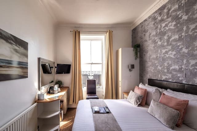 Double Room, Sea View (Room6 1st Floor)