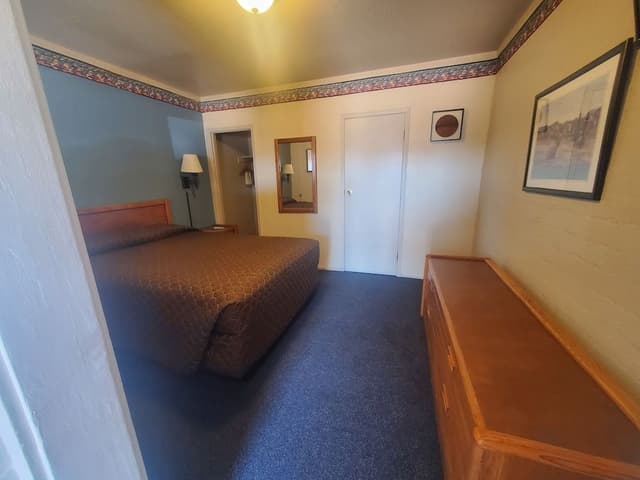 Basic Double Room