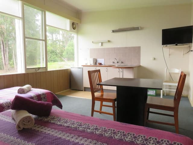 Family Room, Non Smoking, Kitchenette (Small Family Room)